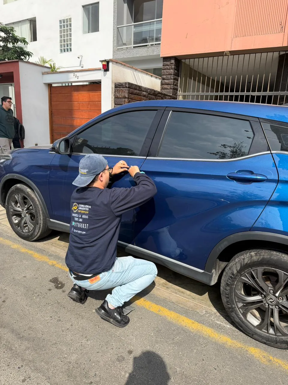 Cerrajería y apertura de autos en Lima - apertura vehicular sin daños