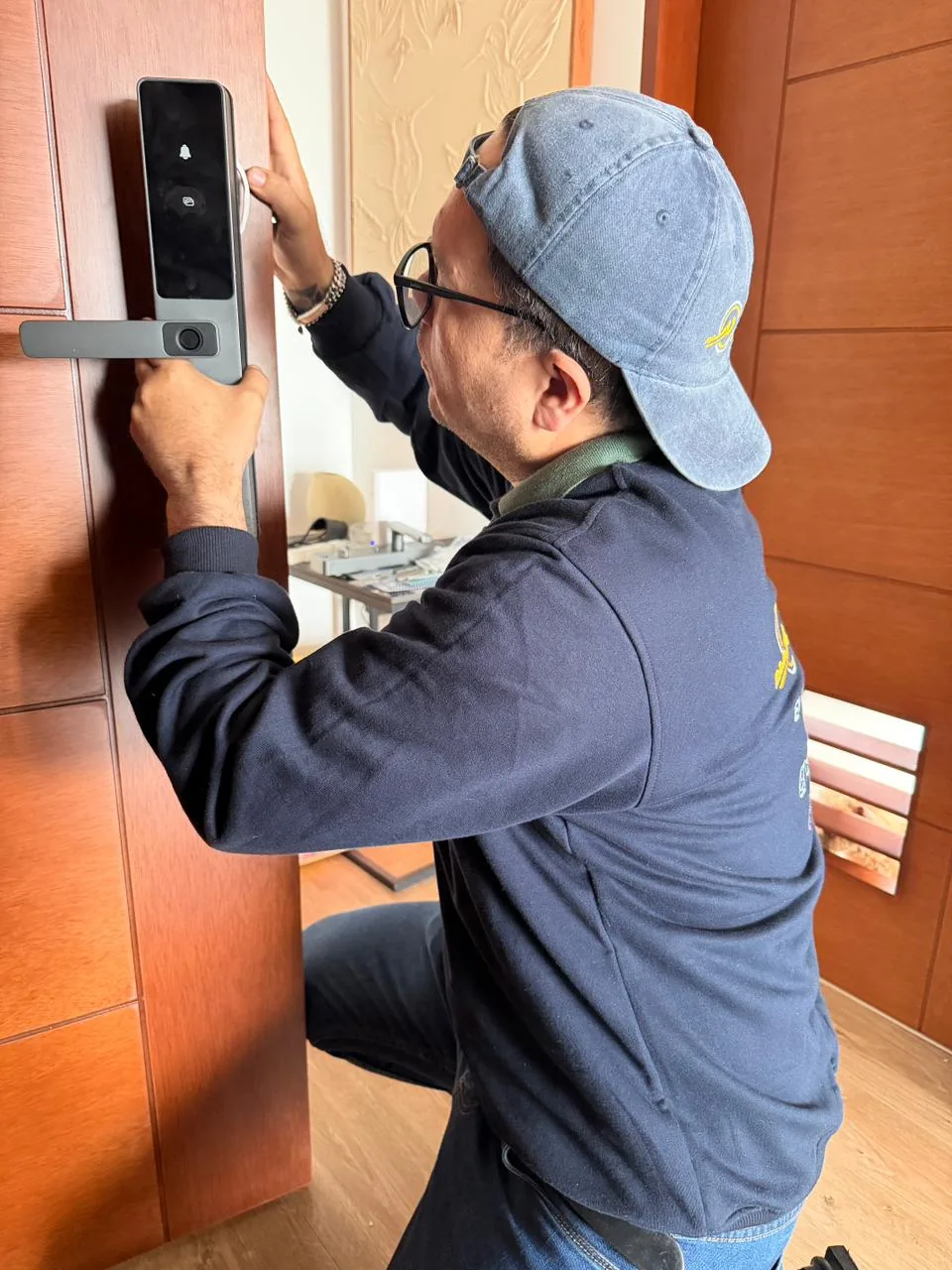 Instalación de cerraduras de seguridad y smart lock en Lima